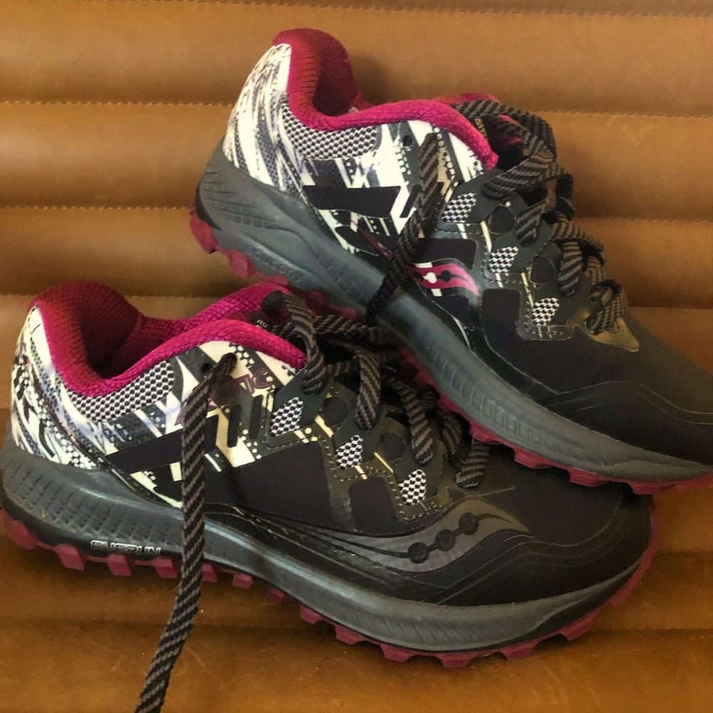 Saucony Peregrine 8 Ice+ winter running/trail shoes